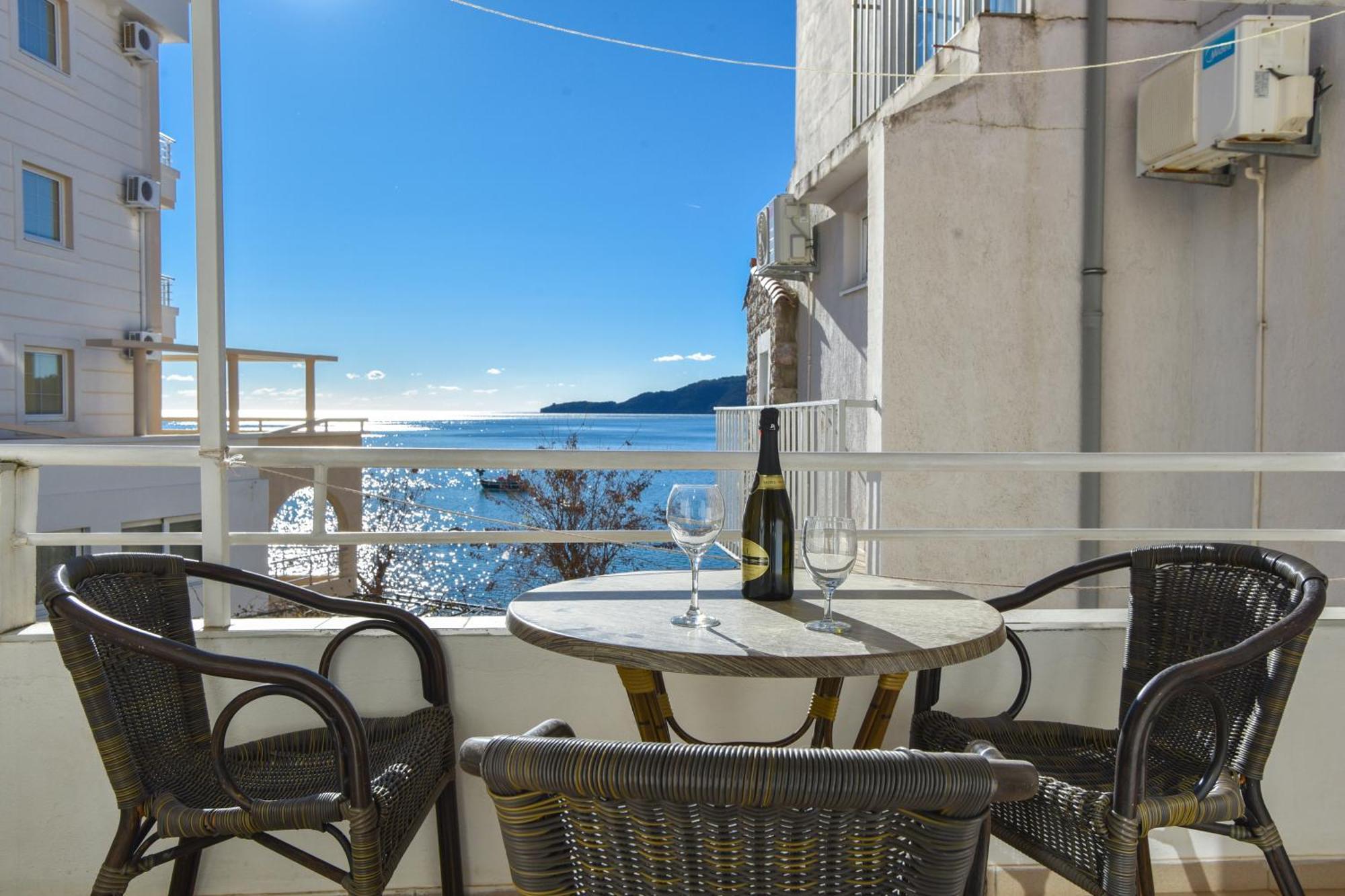 Apartments Milos Kaladjurdjevic Budva Buitenkant foto