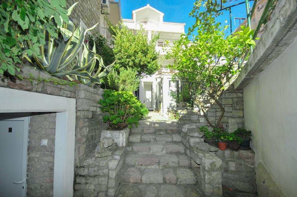 Apartments Milos Kaladjurdjevic Budva Buitenkant foto